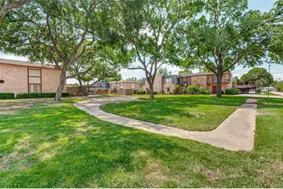 1813 E Grauwyler Road E #142G, Irving, TX 75061 - Photo 2
