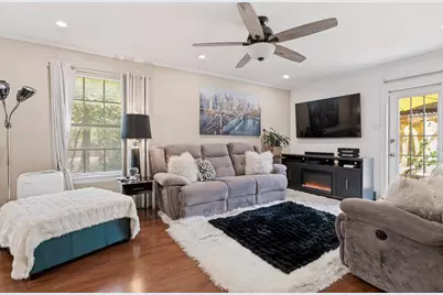 1813 E Grauwyler Road E #142G, Irving, TX 75061 - Photo 4