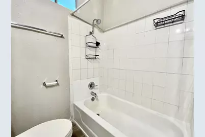 521 W Collins Street, Denton, TX 76201 - Photo 10