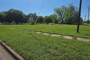 500 E Evergreen St, Sherman, TX 75090 - Photo 1