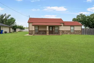 209 N McGraw St, Forney, TX 75126 - Photo 1