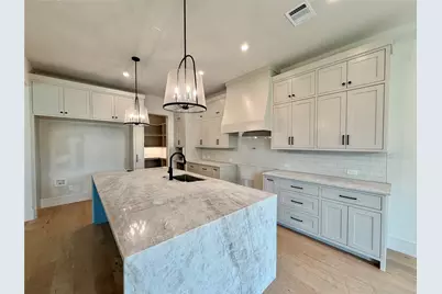 820 Edgefield Road, Fort Worth, TX 76107 - Photo 4