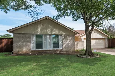 3704 Misty Court, Fort Worth, TX 76133 - Photo 2