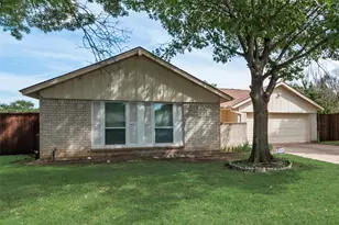 3704 Misty Ct, Fort Worth, TX 76133 - Photo 2