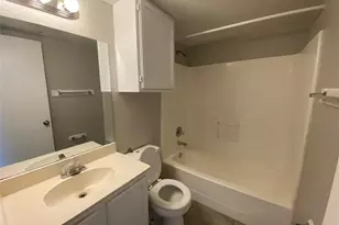 701 W Sycamore St, Denton, TX 76201 - Photo 6