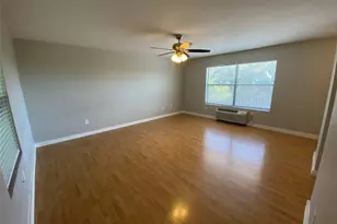 701 W Sycamore St, Denton, TX 76201 - Photo 2