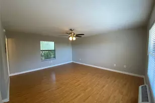 701 W Sycamore St, Denton, TX 76201 - Photo 1
