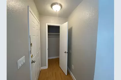 701 W Sycamore Street #102, Denton, TX 76201 - Photo 4