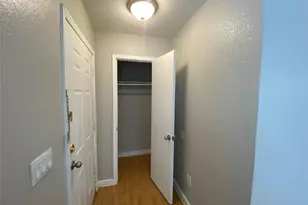 701 W Sycamore St, Denton, TX 76201 - Photo 4