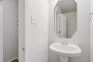 1356 N Cozumel St, Grand Prairie, TX 75051 - Photo 24