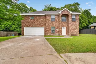 1250 Nancy Ln, Lancaster, TX 75134 - Photo 1