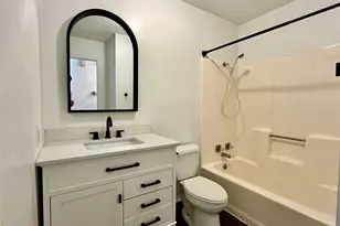 301 Joshua St, Denton, TX 76209 - Photo 10