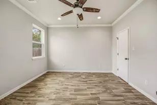 5721 San Jacinto Dr, Granbury, TX 76048 - Photo 14