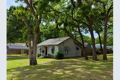 7521 Pawnee Trail, Lake Worth, TX 76135 - Photo 1