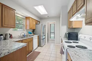 2111 Meredith Ln, Richardson, TX 75081 - Photo 10