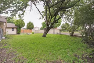 2111 Meredith Ln, Richardson, TX 75081 - Photo 24