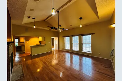 2511 Tanglewood Drive, Grapevine, TX 76051 - Photo 10