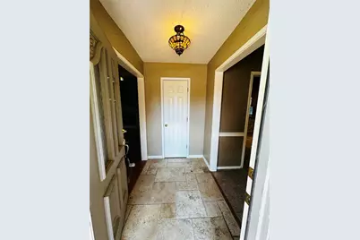 2511 Tanglewood Drive, Grapevine, TX 76051 - Photo 2