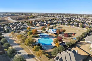 505 Winterwood Ct, Fort Worth, TX 76131 - Photo 38