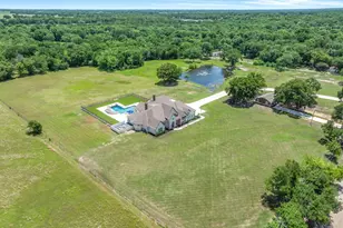 900 VZ County Rd 3414, Wills Point, TX 75169 - Photo 2