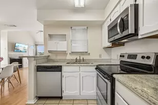 3129 Sondra Dr, Fort Worth, TX 76107 - Photo 10