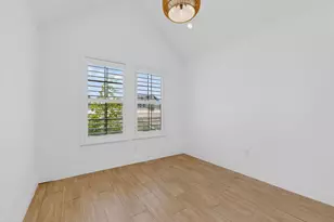 10813 Alta Sierra Dr, Benbrook, TX 76126 - Photo 18