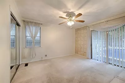 3705 Cranston Court E, Irving, TX 75062 - Photo 10
