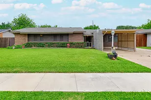 3705 Cranston Ct E, Irving, TX 75062 - Photo 1