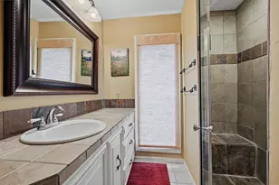 372 Lake Point Loop, Pottsboro, TX 75076 - Photo 18