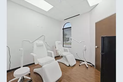 2025 Fort Worth Highway #100, Weatherford, TX 76086 - Photo 10