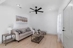 1710 Gould Ave, Fort Worth, TX 76164 - Photo 6