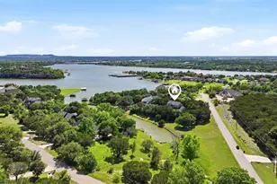 1911 Wigeon St, Granbury, TX 76049 - Photo 2