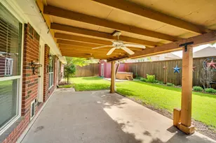 1631 Ross Dr, Midlothian, TX 76065 - Photo 2