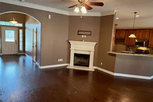 1323 Preston Trail Ct, Granbury, TX 76048 - Photo 8