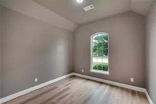 437 Whispering Willow Dr, Midlothian, TX 76065 - Photo 14