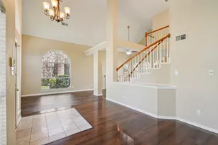 9354 Riverwalk Ln, Irving, TX 75063 - Photo 4