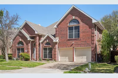 9354 Riverwalk Lane, Irving, TX 75063 - Photo 2