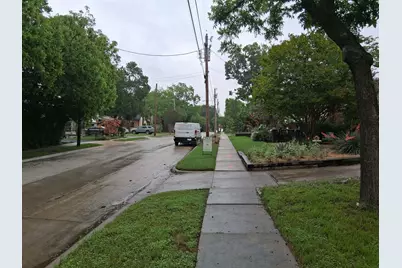 8714 Daytonia Avenue, Dallas, TX 75218 - Photo 2