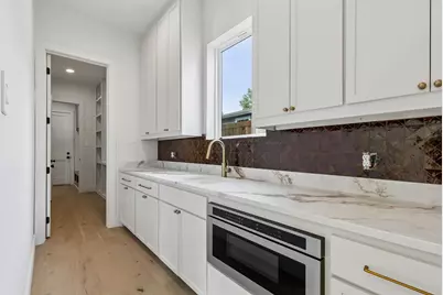 906 Cristler Avenue, Dallas, TX 75223 - Photo 12