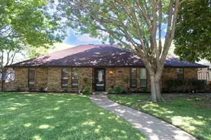 1115 Deer Ridge Dr, Duncanville, TX 75137 - Photo 1