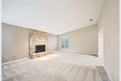 804 Firewheel Trail, Fort Worth, TX 76112 - Photo 6
