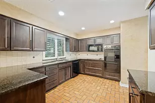 804 Firewheel Trail, Fort Worth, TX 76112 - Photo 12