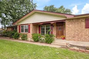 104 Lilac Ln, Gun Barrel City, TX 75156 - Photo 2