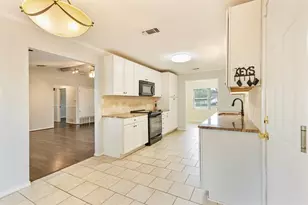 104 Lilac Ln, Gun Barrel City, TX 75156 - Photo 6