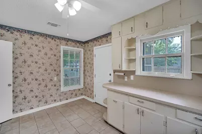 506 E Waco Street, Ennis, TX 75119 - Photo 12