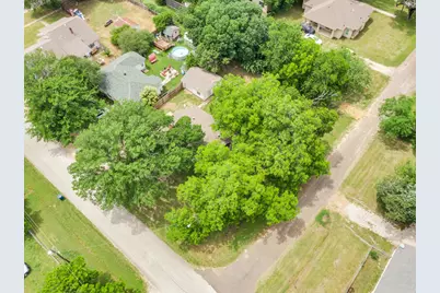 506 E Waco Street, Ennis, TX 75119 - Photo 32