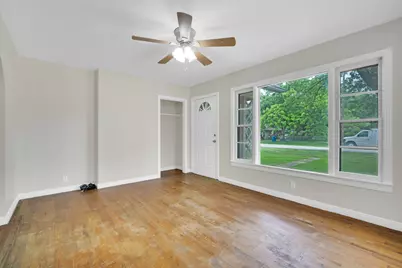 506 E Waco Street, Ennis, TX 75119 - Photo 8