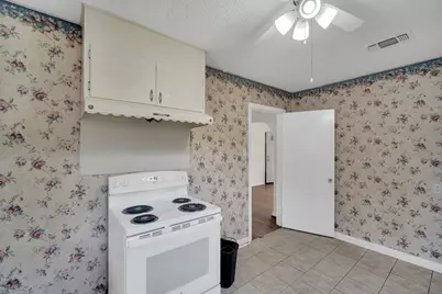 506 E Waco Street, Ennis, TX 75119 - Photo 14
