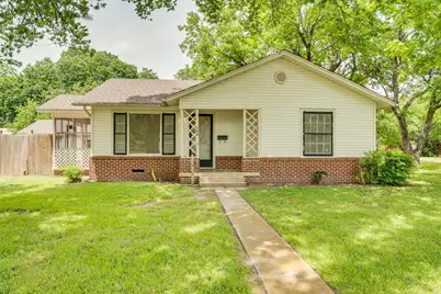 506 E Waco Street, Ennis, TX 75119 - Photo 1