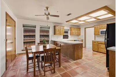 711 Sundance Trail, Irving, TX 75063 - Photo 16